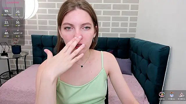 marie reyes  online show from September 10, 1:27 am