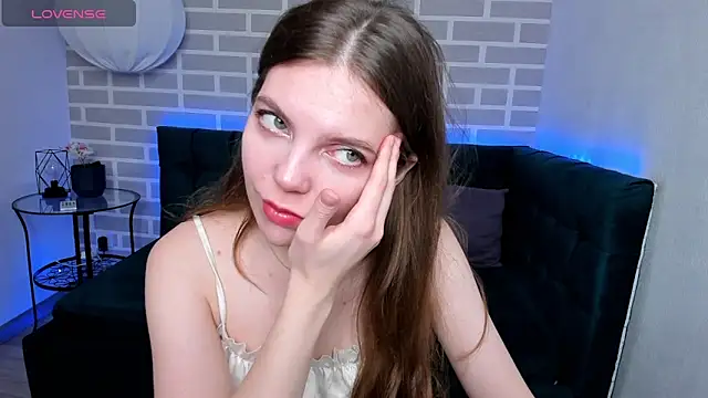 marie reyes  online show from October 12, 1:48 am