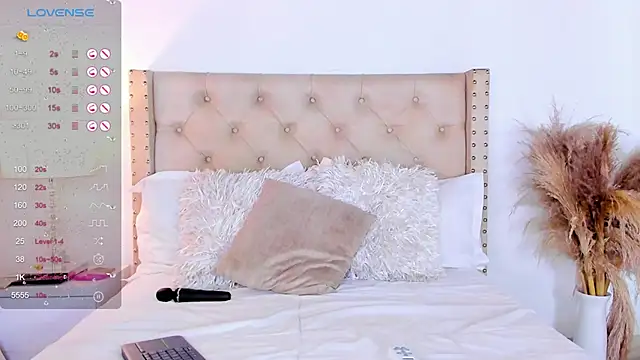 marilynrossy online show from February 8, 3:30 am