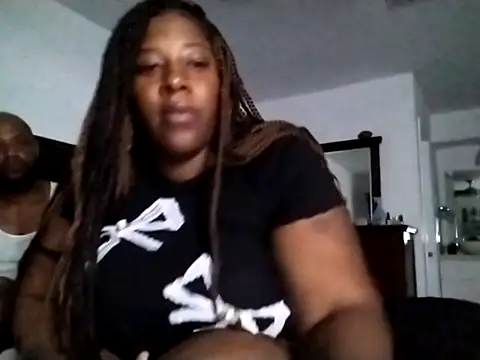 Snapshot of Eboni03 chatting on June 29, 3:35 am Eboni03 online show from June 29, 3:35 am
