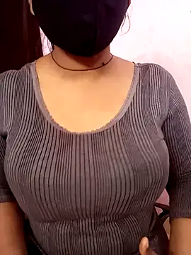 Snapshot of Cute-Anamika50 chatting on February 14, 4:15 am Cute-Anamika50 online show from February 14, 4:15 am