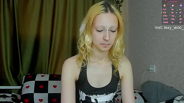 Snapshot of Lexy-Woorhez chatting on April 4, 11:29 am Lexy-Woorhez online show from April 4, 11:29 am