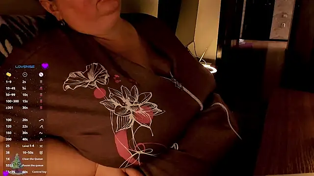 SexxyDreams1 online show from January 6, 6:58 am