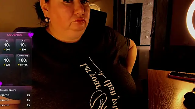 SexxyDreams1 online show from March 22, 7:04 am