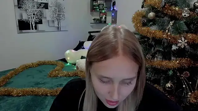 LinaTruly online show from December 16, 10:24 pm