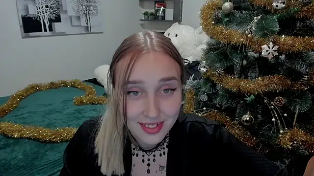 LinaTruly online show from December 21, 11:13 pm