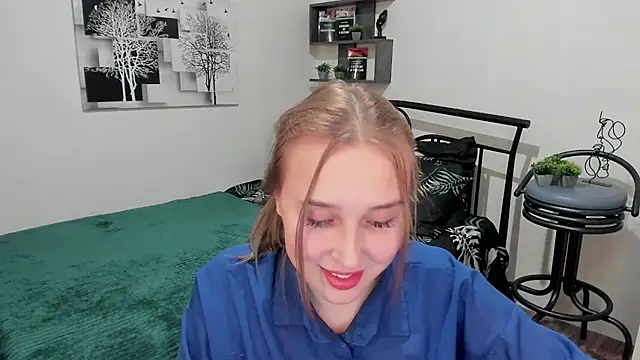 LinaTruly online show from March 4, 11:22 pm