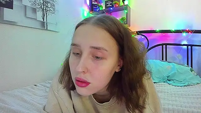 LinaTruly online show from March 26, 10:26 pm