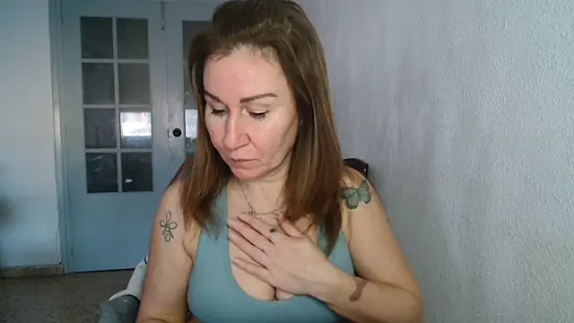 Snapshot of TamaraSweetxo chatting on February 4, 4:18 pm TamaraSweetxo online show from February 4, 4:18 pm