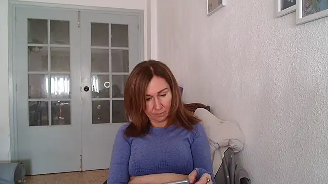 Snapshot of TamaraSweetxo chatting on February 14, 11:42 am TamaraSweetxo online show from February 14, 11:42 am