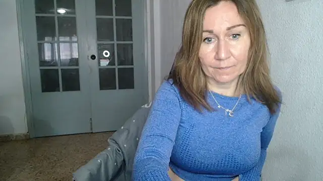 Snapshot of TamaraSweetxo chatting on March 5, 4:35 pm TamaraSweetxo online show from March 5, 4:35 pm