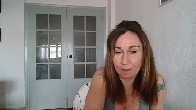 Snapshot of TamaraSweetxo chatting on March 20, 5:25 pm TamaraSweetxo online show from March 20, 5:25 pm