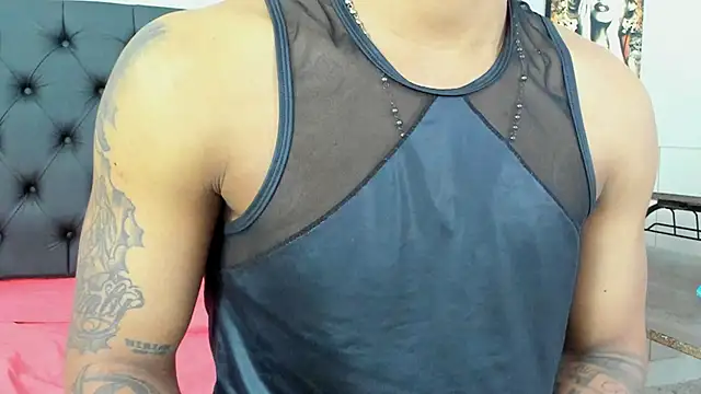 Snapshot of Robin_Rief chatting on March 22, 3:41 am Robin Rief online show from March 22, 3:41 am