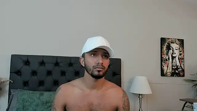 Snapshot of Robin_Rief chatting on September 20, 3:29 am Robin Rief online show from September 20, 3:29 am