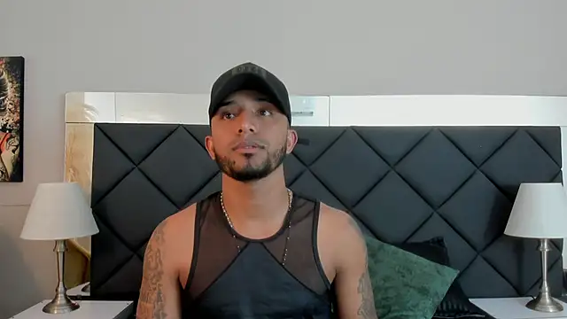 Snapshot of Robin_Rief chatting on November 7, 3:17 am Robin Rief online show from November 7, 3:17 am