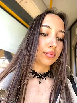 Snapshot of VelvetVixenI chatting on September 19, 11:22 am VelvetVixenI online show from September 19, 11:22 am