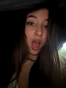 VelvetVixenI online show from November 18, 6:01 pm