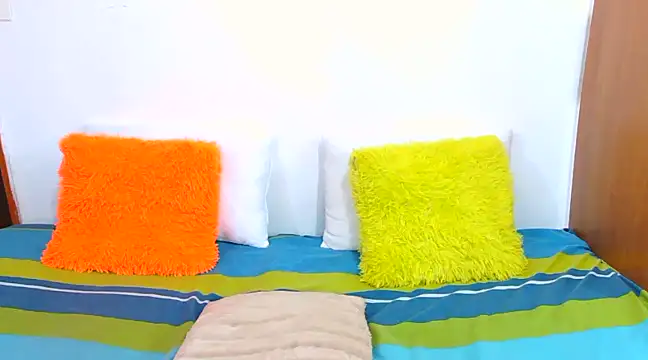 Snapshot of Sexybootyxx30 chatting on December 11, 12:34 pm Sexybootyxx30 online show from December 11, 12:34 pm