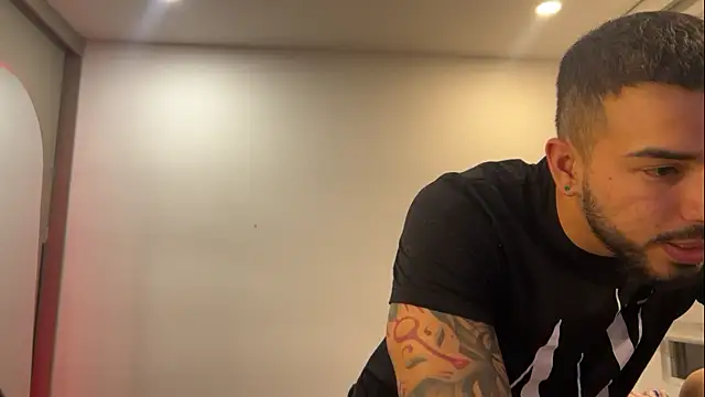 savage sweethearts online show from February 7, 6:14 am