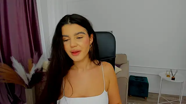 AlluringAriel online show from February 6, 6:29 am