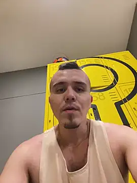 adam-rivera online show from January 25, 7:49 pm