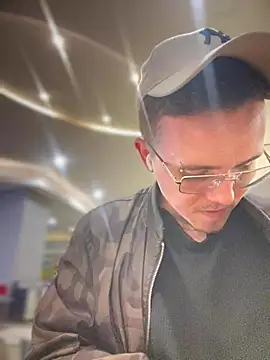 adam-rivera online show from November 8, 2:45 am