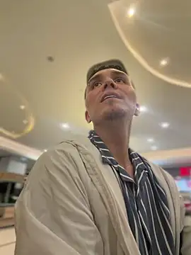 adam-rivera online show from January 16, 2:04 am