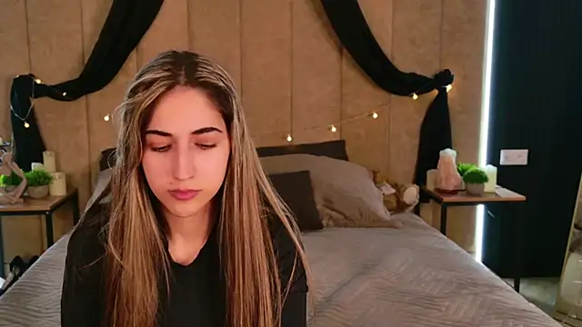 Teresa Stane online show from March 18, 5:41 am