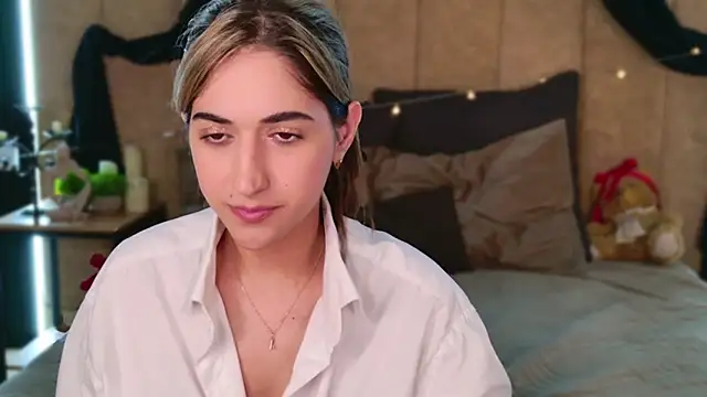 Teresa Stane online show from March 22, 11:32 am