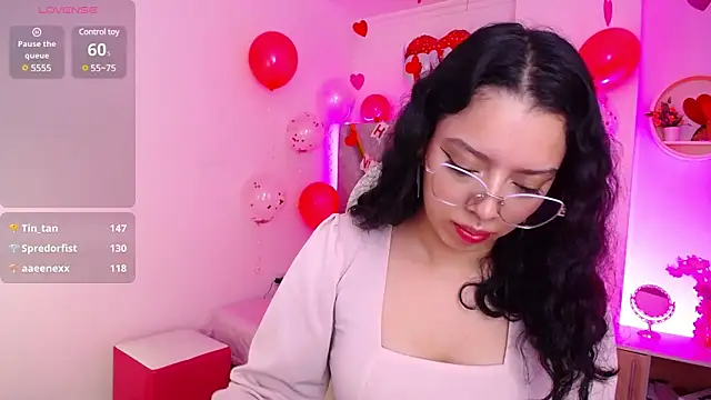 Aurora Brownn online show from February 9, 3:43 am