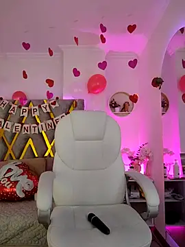 Aurora Brownn online show from February 20, 10:27 am