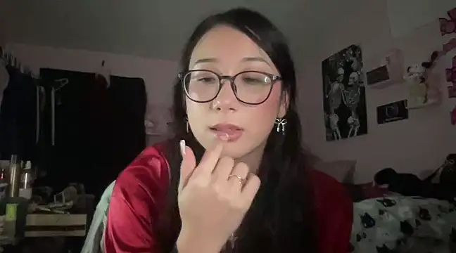 Snapshot of tokyobaby chatting on December 23, 8:44 am tokyobaby online show from December 23, 8:44 am