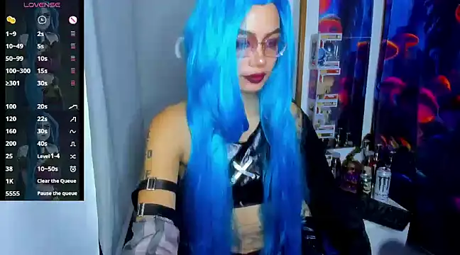 Snapshot of _sakae_ chatting on December 28, 11:16 pm  sakae  online show from December 28, 11:16 pm