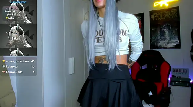 Snapshot of _sakae_ chatting on January 30, 8:43 am  sakae  online show from January 30, 8:43 am