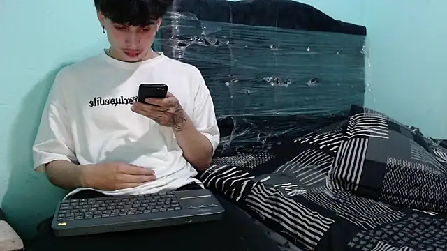 pervertsteens3 online show from October 2, 8:54 am