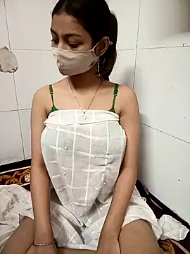 Snapshot of Alina_398 chatting on December 27, 10:34 am Alina 398 online show from December 27, 10:34 am