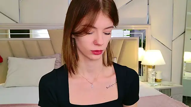 MeganMour online show from November 14, 5:11 pm