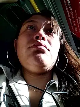 Snapshot of mariana_21x chatting on October 22, 12:16 pm mariana 21x online show from October 22, 12:16 pm