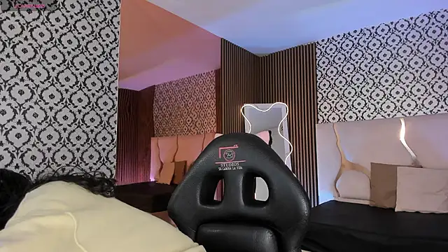 penelope tay1 online show from February 1, 3:27 am