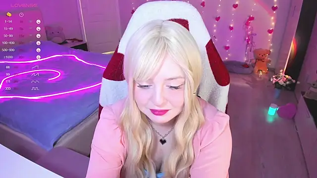 Amy honey angel online show from March 13, 8:37 am