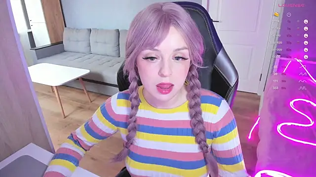 Amy honey angel online show from October 10, 11:20 am