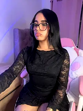 Emily-14 online show from December 1, 3:11 am