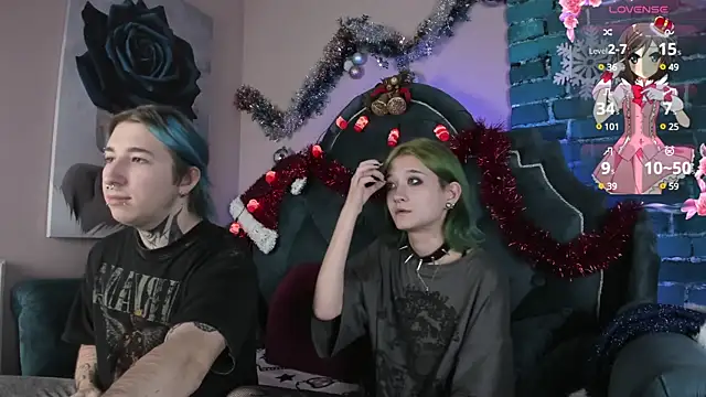 Snapshot of Milten-Trish chatting on December 19, 7:40 pm Milten-Trish online show from December 19, 7:40 pm