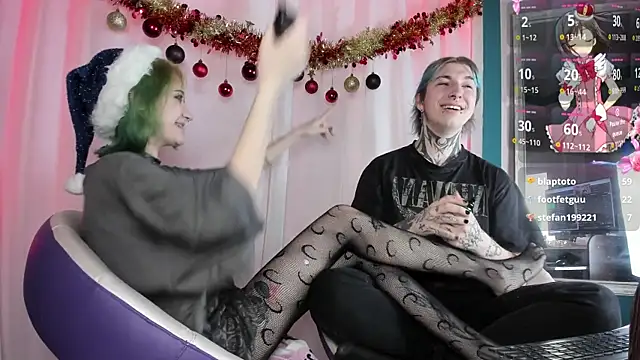 Snapshot of Milten-Trish chatting on December 23, 10:44 pm Milten-Trish online show from December 23, 10:44 pm