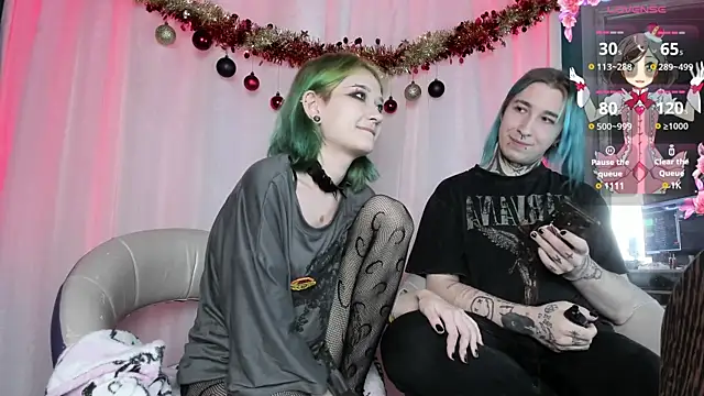 Snapshot of Milten-Trish chatting on December 24, 8:05 pm Milten-Trish online show from December 24, 8:05 pm