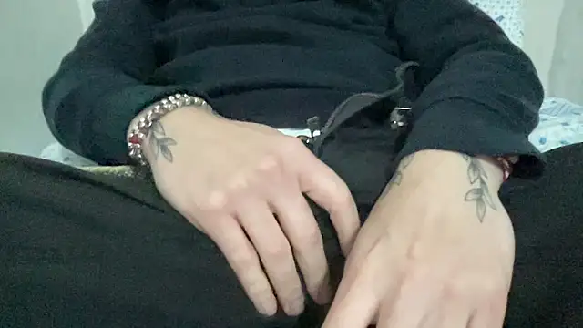 93moro online show from January 16, 4:11 pm