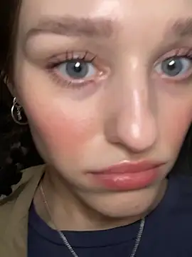 Mia Mia M online show from March 12, 2:01 pm