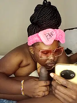 GOLDEN HQUR online show from March 22, 3:59 pm