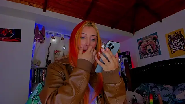 cuteweed420 online show from January 4, 5:48 am