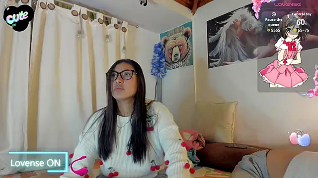 cuteweed420 online show from November 16, 5:24 am